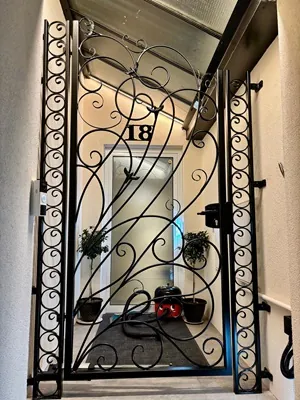 modern metal gate