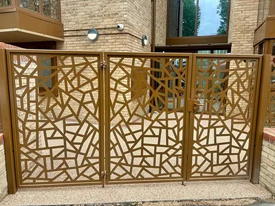 modern metal gate