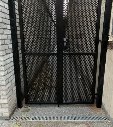 Security gate