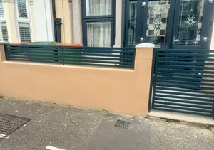 modern metal gate
